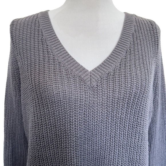 Torrid gray v-neck sweater. - Picture 9 of 14